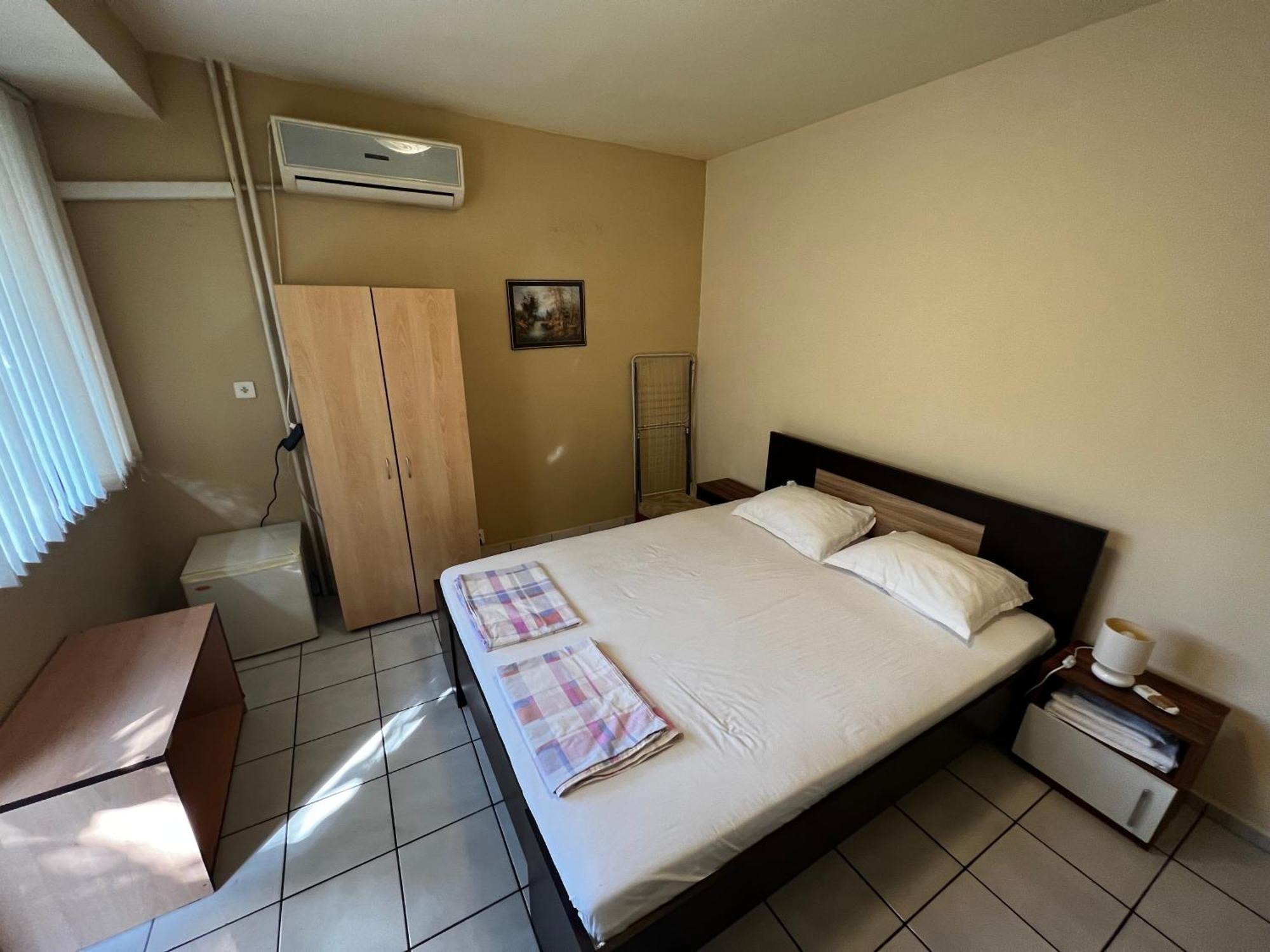 Dvete Brezi Hotel Burgas Exterior photo